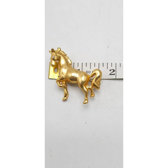 Clear Rhinestone Eyed Matte Gold Tone Vintage Horse Pin Brooch - Picture 5 of 5